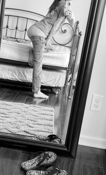 emmacantquit Foto Desnuda Filtrada OnlyFans 20