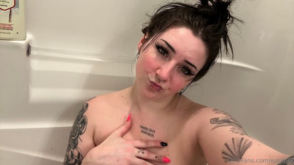 epp699 Foto Desnuda Filtrada OnlyFans 13