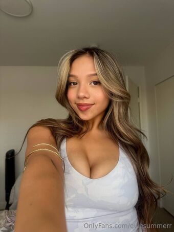 eviesummerr Foto Desnuda Filtrada OnlyFans 84