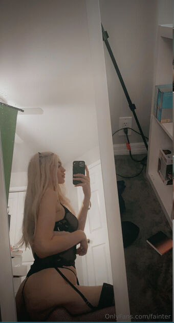 Fainter Foto Desnuda Filtrada OnlyFans 15