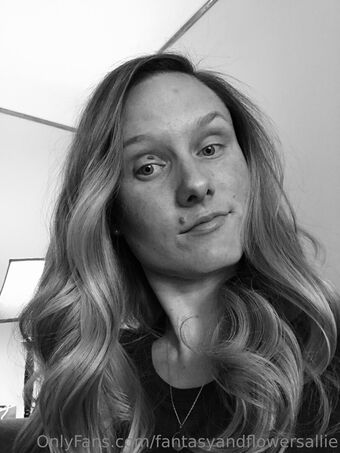 fantasyandflowersallie