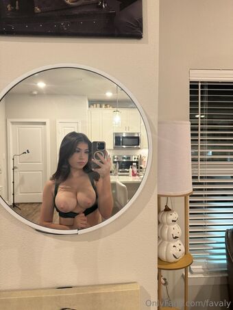 favaly Foto Desnuda Filtrada OnlyFans 9