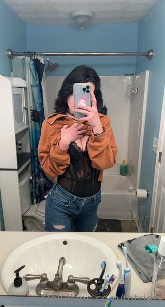 fntriers Foto Desnuda Filtrada OnlyFans 1