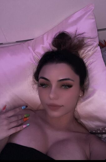 foreignmatee Foto Desnuda Filtrada OnlyFans 24