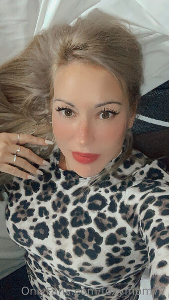 foxymom77 Foto Desnuda Filtrada OnlyFans 2
