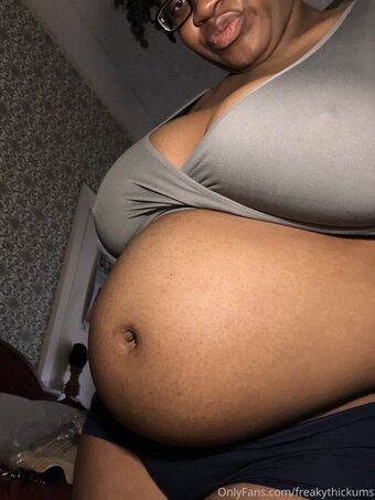freakythickums Foto Desnuda Filtrada OnlyFans 19