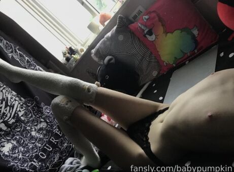 gh0st._.pixie Foto Desnuda Filtrada OnlyFans 11