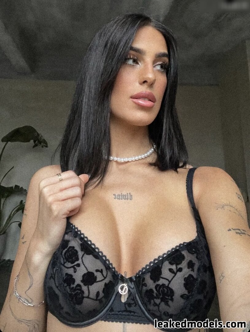 Giannina Parilla  gianninaprl  issy_yy Foto Desnuda Filtrada OnlyFans 11  - Modelos Filtradas