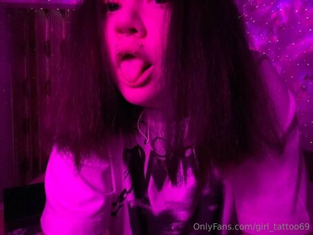 girl_tattoo69