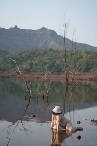 Girlwiththecurvycurves