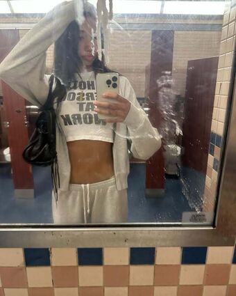 Golden - goldennxoxoo