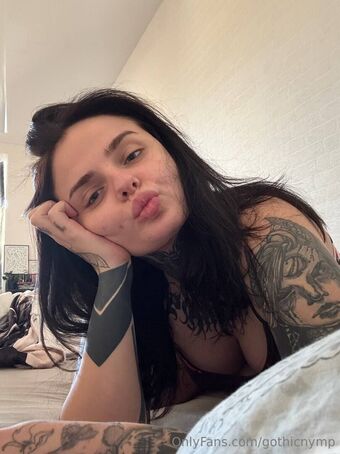 gothic_nymp