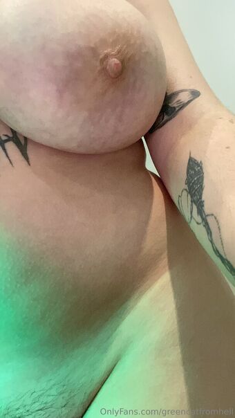 greencatfromhell Foto Desnuda Filtrada OnlyFans 1
