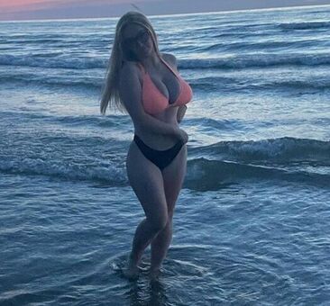 haileyyfriz