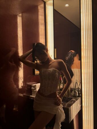 Hena Yang Foto Desnuda Filtrada OnlyFans 83