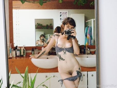 Honeyandfur