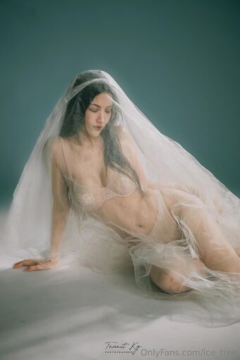 ice_tree Foto Desnuda Filtrada OnlyFans 17