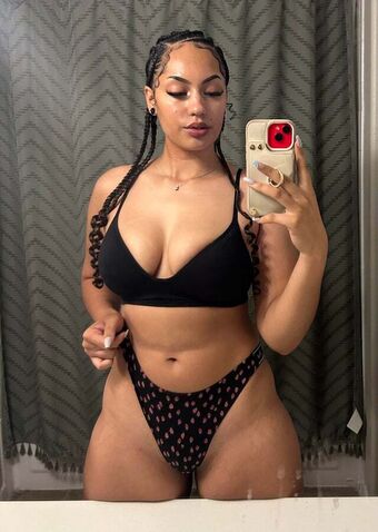 iloveraine Foto Desnuda Filtrada OnlyFans 8
