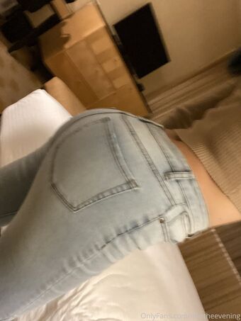 intotheevening Foto Desnuda Filtrada OnlyFans 11