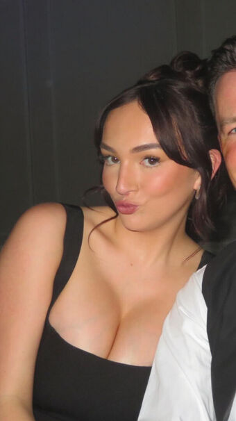 Isabelle Smith (Hollyoaks) Foto Desnuda Filtrada OnlyFans 6