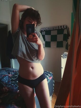 Italkwho Foto Desnuda Filtrada OnlyFans 9