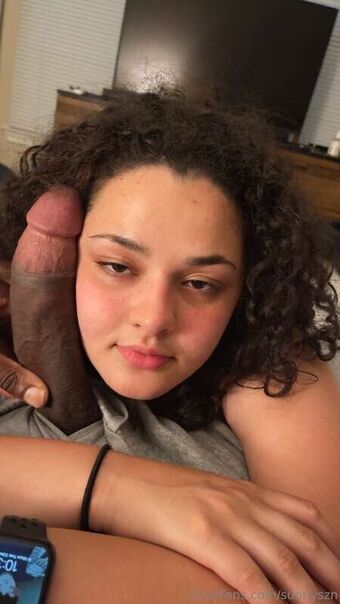 itsunnyszn Foto Desnuda Filtrada OnlyFans 1