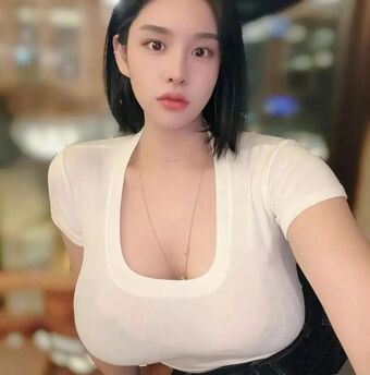 j____u9 Foto Desnuda Filtrada OnlyFans 13