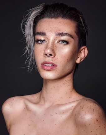 jamescharles Foto Desnuda Filtrada OnlyFans 16
