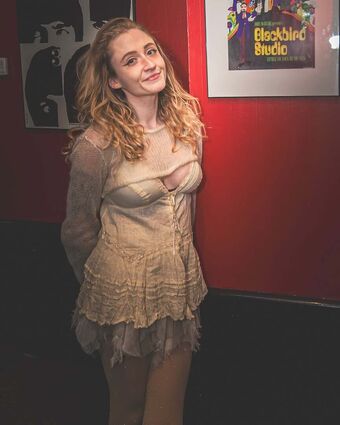 Janet Devlin