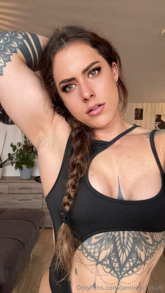 janineschmidt Foto Desnuda Filtrada OnlyFans 3