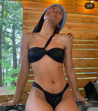 Jaz Sinclair Foto Desnuda Filtrada OnlyFans 23