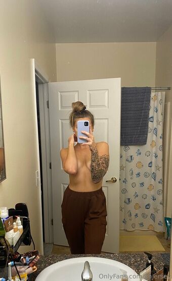 Jersey Foto Desnuda Filtrada OnlyFans 12