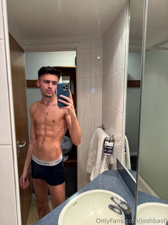 joshbas0 Foto Desnuda Filtrada OnlyFans 3