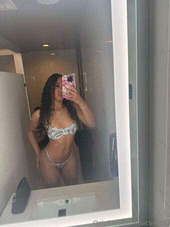 juicynolaa Foto Desnuda Filtrada OnlyFans 7