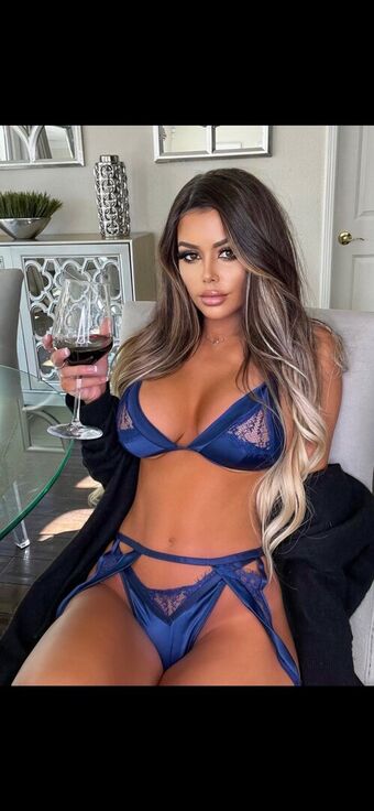 Juli.anneee Foto Desnuda Filtrada OnlyFans 1