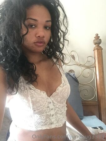 junebug3333 Foto Desnuda Filtrada OnlyFans 14