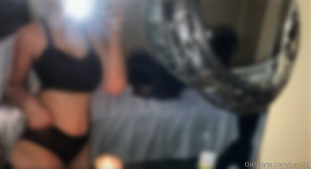 juno22 Foto Desnuda Filtrada OnlyFans 10