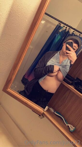 juno22 Foto Desnuda Filtrada OnlyFans 18