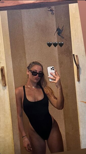 Jutta Leerdam Foto Desnuda Filtrada OnlyFans 9