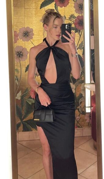 Keely Hodginkinson Foto Desnuda Filtrada OnlyFans 5