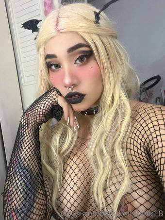 kellypink18
