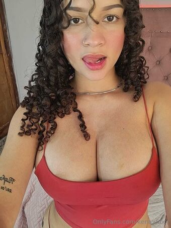 Kenayfox Foto Desnuda Filtrada OnlyFans 10