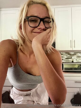 kenna Foto Desnuda Filtrada OnlyFans 27