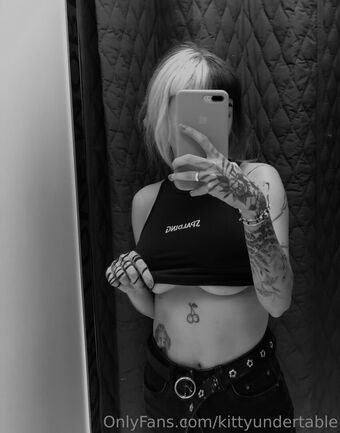 kittyundertable Foto Desnuda Filtrada OnlyFans 2
