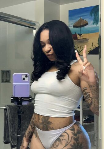 knzilou Foto Desnuda Filtrada OnlyFans 10