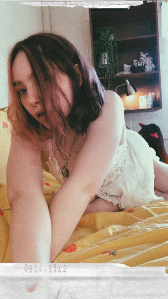 lamblet Foto Desnuda Filtrada OnlyFans 36