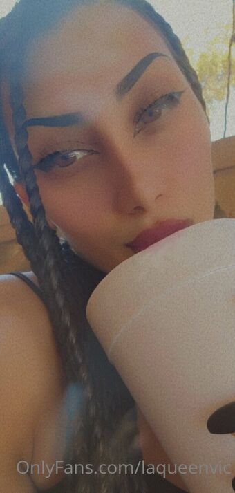 laqueenvic Foto Desnuda Filtrada OnlyFans 17