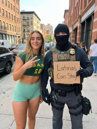 laramonroe18 Foto Desnuda Filtrada OnlyFans 21