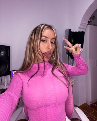larataylorbb Foto Desnuda Filtrada OnlyFans 9