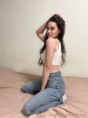 leila_mur